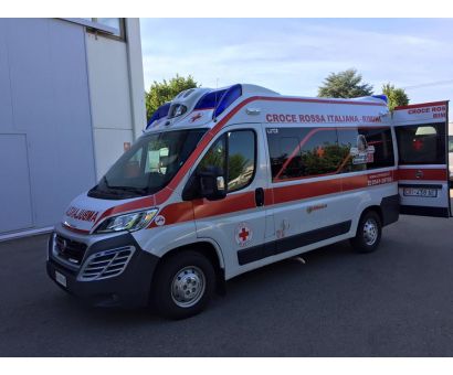 Un'ambulanza col 58 Un'ambulanza col 58